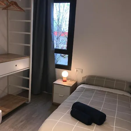 Llull Home Sant Adrià de Besòs Extérieur photo
